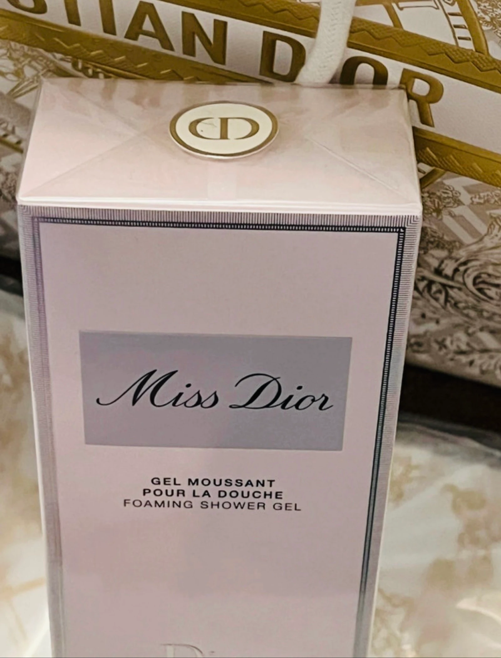 Gel espumoso de ducha Miss Dior – photo 2
